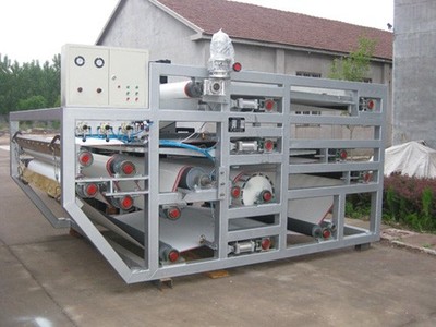 山東諸城惠明機械 專業(yè)污水處理設(shè)備廠家直銷，品質(zhì)與價格的雙重保障